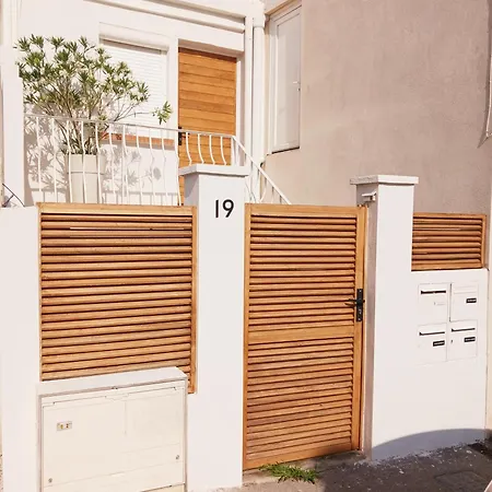 Apartment De